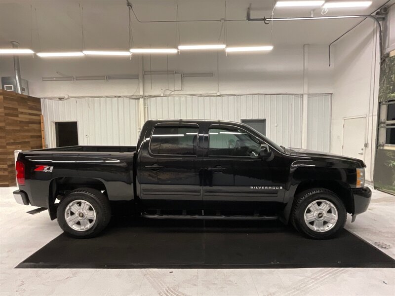 2009 Chevrolet Silverado 1500 LTZ Crew Cab 4X4 / V8 / Z71 / Leather /71K MILES  / RUST FREE / Excel Cond - Photo 4 - Gladstone, OR 97027