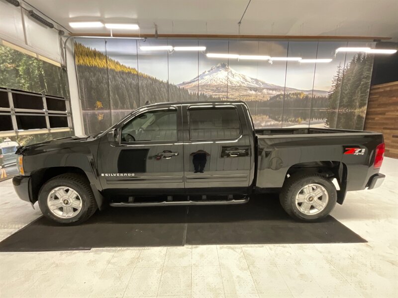 2009 Chevrolet Silverado 1500 LTZ Crew Cab 4X4 / V8 / Z71 / Leather /71K MILES  / RUST FREE / Excel Cond - Photo 3 - Gladstone, OR 97027