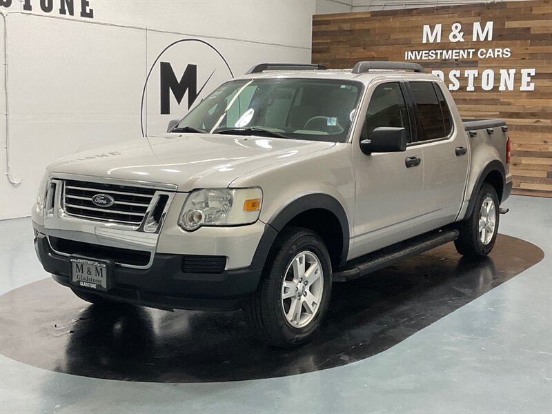 2007 Ford Explorer Sport Trac XLT Pickup Sport Utility 4X4 / 4.0L V6 /108K MILES  / LOCAL NO RUST - Photo 1 - Gladstone, OR 97027