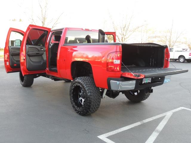 2009 Chevrolet Silverado 2500 4X4 / 6.6 L DURAMAX Diesel / ALLISON / LIFTED !!!   - Photo 11 - Portland, OR 97217