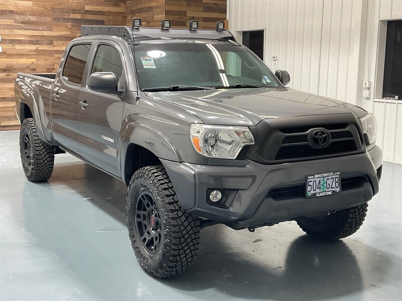 2015 Toyota Tacoma V6 SR5 4x4 / Double Cab / 1-Owner /NEW LIFT TIRES / TRD WHEELS / Rack / LOCAL RUST FREE - Photo 2 - Gladstone, OR 97027