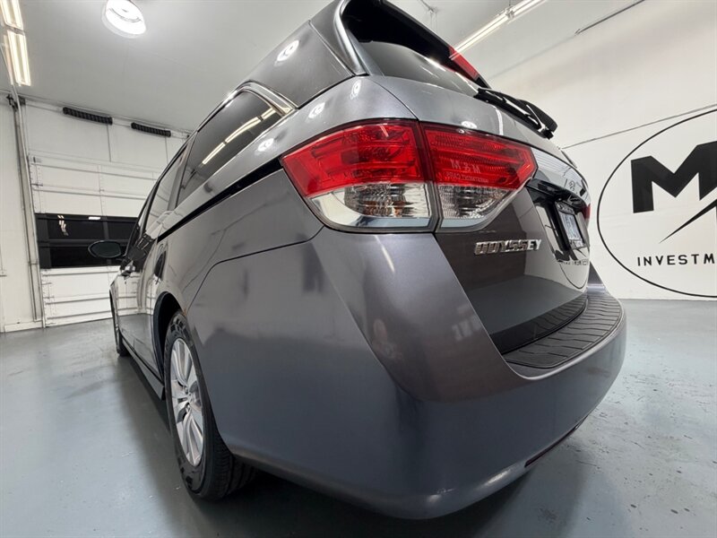 2016 Honda Odyssey SE Minivan 8-Passenger / NEW TIRES / ZERO RUST / DVD Player - Photo 57 - Gladstone, OR 97027