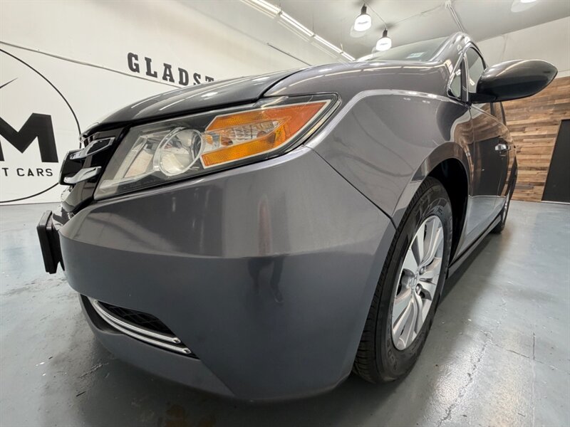 2016 Honda Odyssey SE Minivan 8-Passenger / NEW TIRES / ZERO RUST / DVD Player - Photo 55 - Gladstone, OR 97027