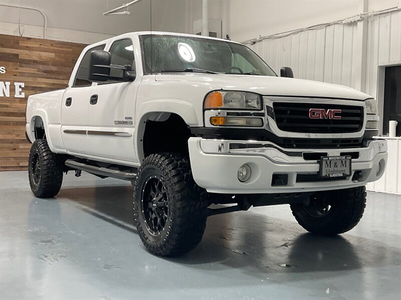 2007 GMC Sierra 2500 SLT Classic Crew Cab 4X4 / 6.6L DIESEL / LBZ MOTOR  / LIFTED w. BRAND NEW WHEELS & TIRES/ Leather Heated Seats / ZERO RUST / ONLY 96K MILES - Photo 52 - Gladstone, OR 97027
