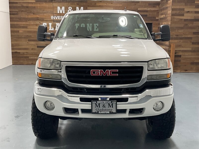 2007 GMC Sierra 2500 SLT Classic Crew Cab 4X4 / 6.6L DIESEL / LBZ MOTOR  / LIFTED w. BRAND NEW WHEELS & TIRES/ Leather Heated Seats / ZERO RUST / ONLY 96K MILES - Photo 5 - Gladstone, OR 97027