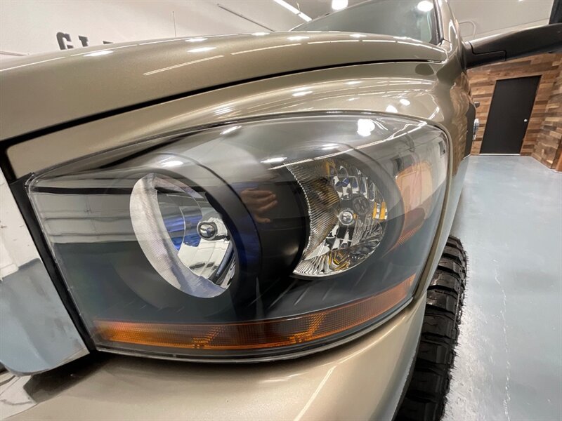 2006 Dodge Ram 2500 SLT Regular Cab 4X4 / 5.9L DIESEL/NEW WHEELS TIRES / LONG BED / ZERO RUST / LIFTED w. WITH BRAND NEW WHEELS & TIRES - Photo 26 - Gladstone, OR 97027