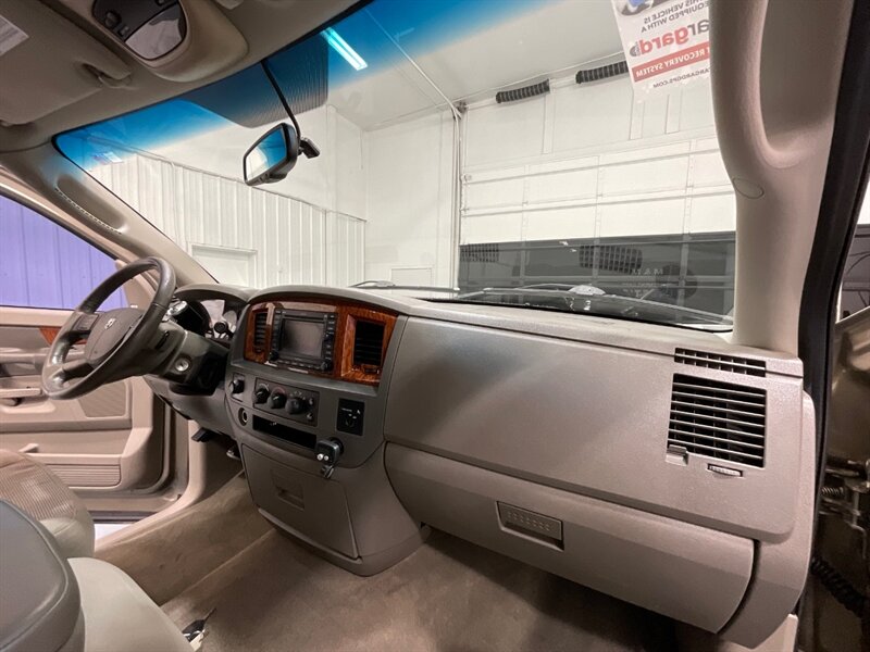 2006 Dodge Ram 2500 SLT Regular Cab 4X4 / 5.9L DIESEL/NEW WHEELS TIRES / LONG BED / ZERO RUST / LIFTED w. WITH BRAND NEW WHEELS & TIRES - Photo 38 - Gladstone, OR 97027