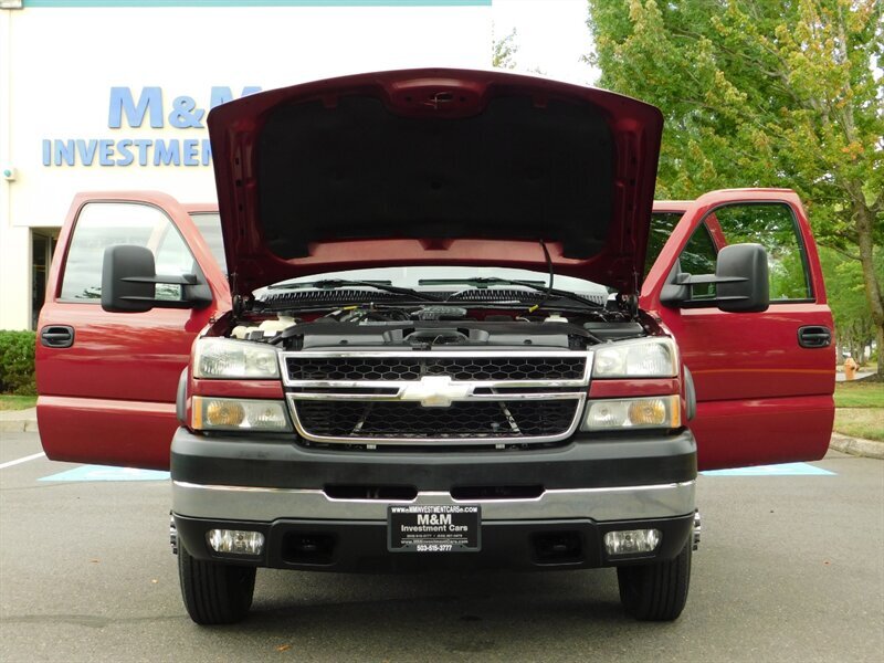 2006 Chevrolet Silverado 3500 LT Crew Cab 4X4 6.6L Duramax DUALLY 1-Owner leathe   - Photo 31 - Portland, OR 97217