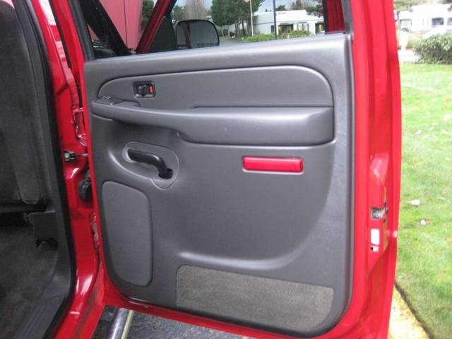 2004 Chevrolet Silverado 1500 LS   - Photo 29 - Portland, OR 97217