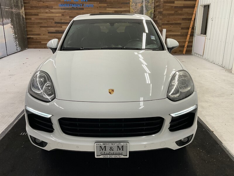 2018 Porsche Cayenne Sport Utility AWD / 3.6L V6 / Leather / Sunroof  / Heated Seats / Navigation & Backup Camera / 81,000 MILES - Photo 5 - Gladstone, OR 97027