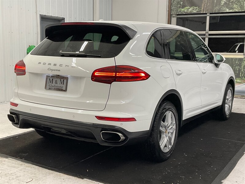 2018 Porsche Cayenne Sport Utility AWD / 3.6L V6 / Leather / Sunroof  / Heated Seats / Navigation & Backup Camera / 81,000 MILES - Photo 8 - Gladstone, OR 97027