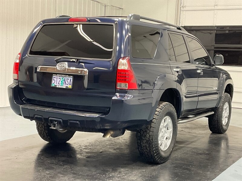 2006 Toyota 4Runner SR5 4X4 / 4.0L V6 / E-LOCKER / LIFTED /ZERO RUST   - Photo 8 - Gladstone, OR 97027