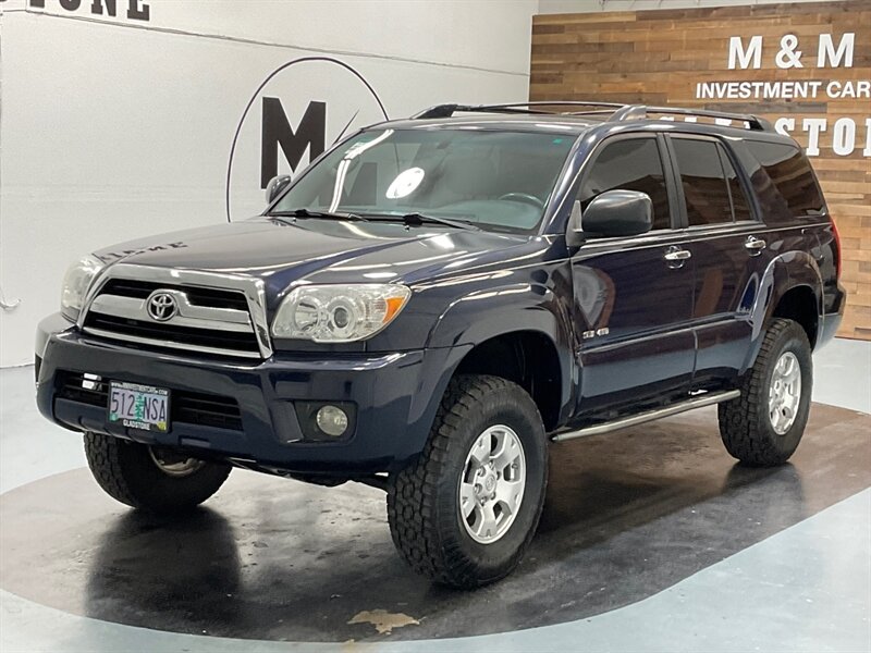 2006 Toyota 4Runner SR5 4X4 / 4.0L V6 / E-LOCKER / LIFTED /ZERO RUST   - Photo 1 - Gladstone, OR 97027