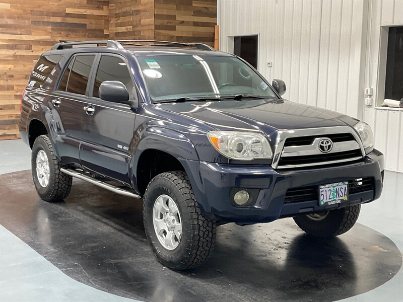 2006 Toyota 4Runner SR5 4X4 / 4.0L V6 / E-LOCKER / LIFTED /ZERO RUST   - Photo 2 - Gladstone, OR 97027