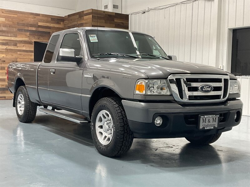 2011 Ford Ranger XLT Super Cab 4X4 / V6 / 1-OWNER / 52,000 MILES  / LOCAL w. ZERO RUST - Photo 2 - Gladstone, OR 97027