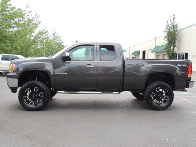 2010 GMC Sierra 1500 SLE / 4X4 / Leather / LIFTED LIFTED   - Photo 3 - Portland, OR 97217