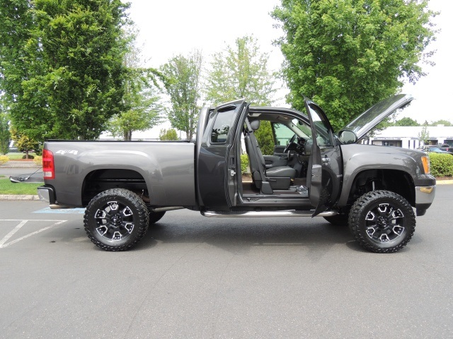 2010 GMC Sierra 1500 SLE / 4X4 / Leather / LIFTED LIFTED   - Photo 11 - Portland, OR 97217