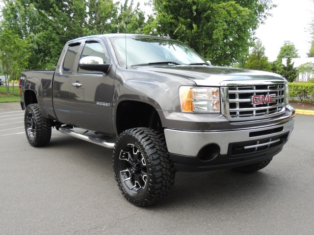 2010 GMC Sierra 1500 SLE / 4X4 / Leather / LIFTED LIFTED   - Photo 2 - Portland, OR 97217