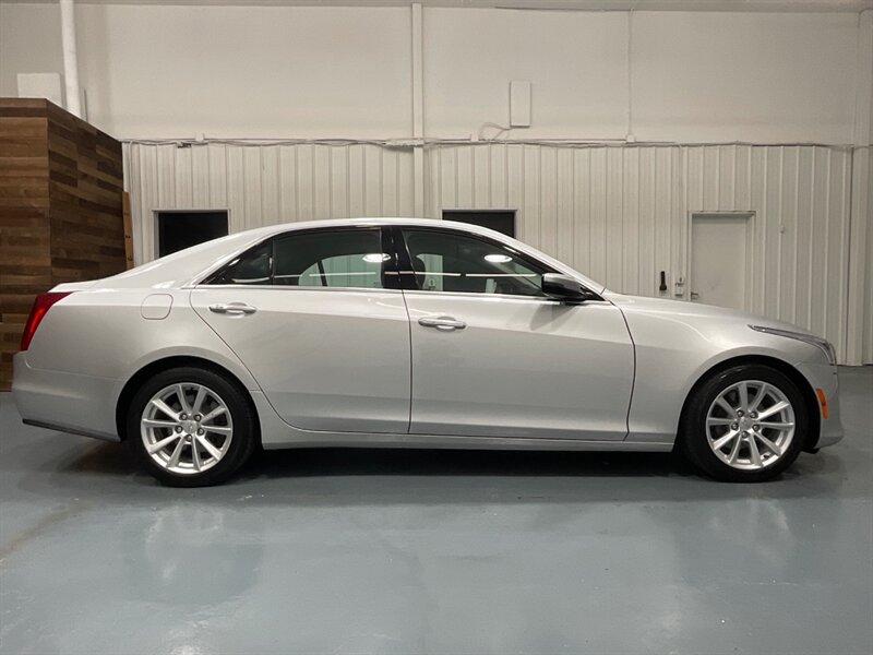 2019 Cadillac CTS 2.0T Luxury Sedan /Leather Seats/ONLY 23,000 MILES  / LOCAL CAR / Heated & Cooled Seats - Photo 4 - Gladstone, OR 97027