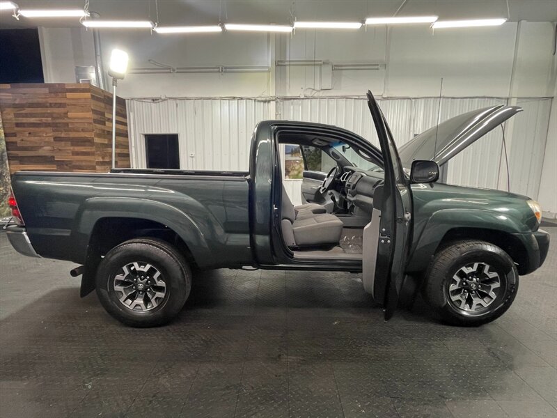 2010 Toyota Tacoma Regular Cab 4X4 / 4C   - Photo 26 - Gladstone, OR 97027