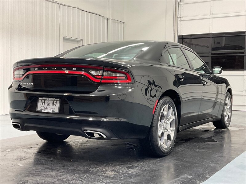 2016 Dodge Charger SE Sedan AWD / 1-OWNER LOCAL /NEW TIRES/ 52K MILES  / CLEAN - Photo 8 - Gladstone, OR 97027