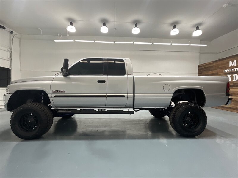 2001 Dodge Ram 2500 SLT 4dr Quad Cab 4X4/ 5.9L DISEL/ 5-SPEED / LIFTED  / 6-INC LIFT w. NEW WHEELS & TIRES / ZERO RUST  / ONLY 104,000 MILES - Photo 3 - Gladstone, OR 97027