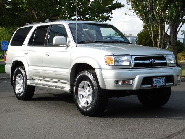 1999 Toyota 4Runner Limited 4X4 V6 3.4 L / 1-OWNER / DIFF LOCK / 80 Km