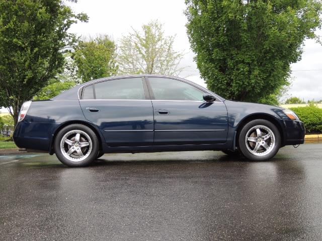 2005 Nissan Altima 3.5 SE / Sedan / Automatic / 6 Cyl   - Photo 4 - Portland, OR 97217