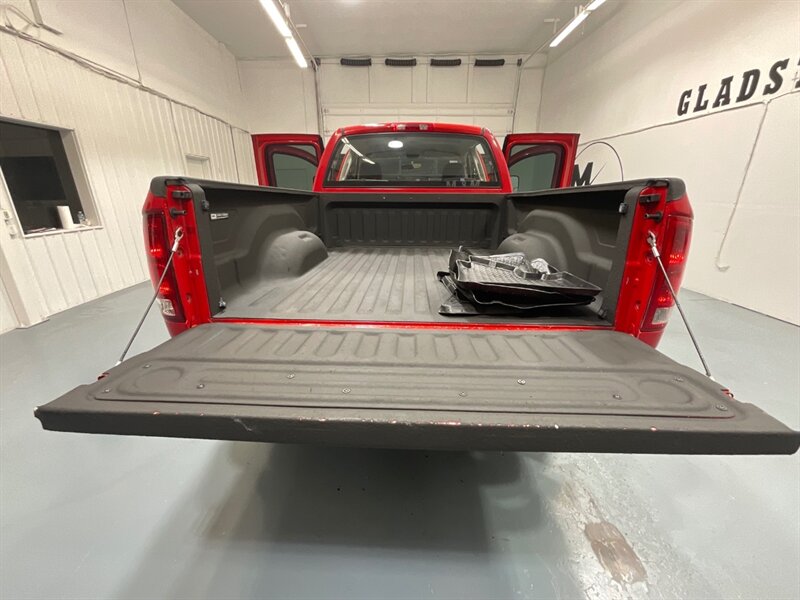 2003 Dodge Ram 2500 SLT 4X4 5.9L CUMMINS DIESEL /6-SPEED MANUAL / SHORT BED / ZERO RUST - Photo 10 - Gladstone, OR 97027
