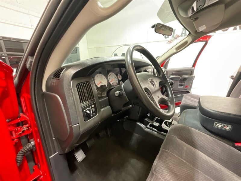 2003 Dodge Ram 2500 SLT 4X4 5.9L CUMMINS DIESEL /6-SPEED MANUAL / SHORT BED / ZERO RUST - Photo 34 - Gladstone, OR 97027