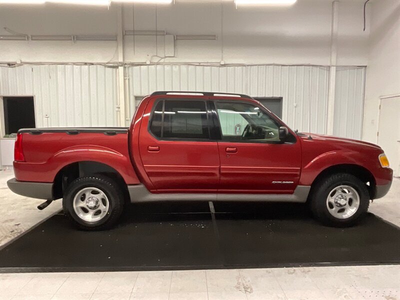 2002 Ford Explorer Sport Trac Sport Utility Pickup / 4.0L V6 / 5-SPEED MANUAL  / 1-OWNER LOCAL / RUST FREE / ONLY 111,000 MILES - Photo 4 - Gladstone, OR 97027