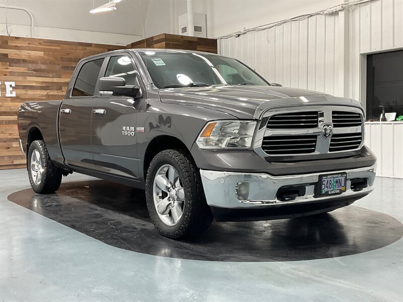 2016 RAM 1500 Big Horn Crew Cab 4X4 / 5.7L V8 HEMI / 76K MILES  / ZERO RUST - Photo 54 - Gladstone, OR 97027