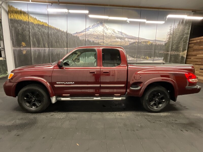 2003 Toyota Tundra Limited 4dr Access Cab 4X4 / 4.7L V8 / STEP SIDE  FRESH TIMING BELT SERVICE /Leather Seats / TRD OFF ROAD / Navigation & Backup Camera / ONLY 124,000 MILES - Photo 3 - Gladstone, OR 97027