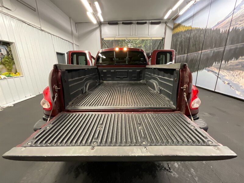 2003 Toyota Tundra Limited 4dr Access Cab 4X4 / 4.7L V8 / STEP SIDE  FRESH TIMING BELT SERVICE /Leather Seats / TRD OFF ROAD / Navigation & Backup Camera / ONLY 124,000 MILES - Photo 21 - Gladstone, OR 97027