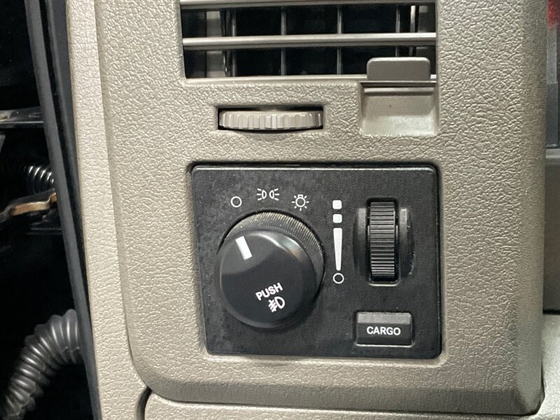 2006 Dodge Ram 2500 Laramie 4X4 5.7L V8 /1-OWNER / 65K MILES / Leather Heated Seats / ZERO RUST - Photo 41 - Gladstone, OR 97027