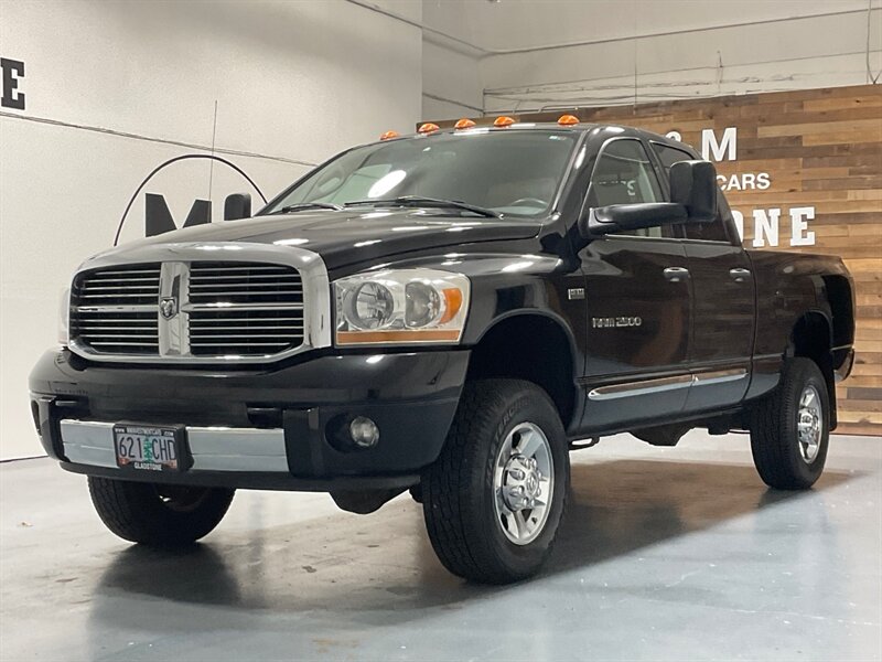 2006 Dodge Ram 2500 Laramie 4X4 5.7L V8 /1-OWNER / 65K MILES / Leather Heated Seats / ZERO RUST - Photo 53 - Gladstone, OR 97027