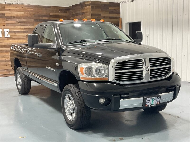 2006 Dodge Ram 2500 Laramie 4X4 5.7L V8 /1-OWNER / 65K MILES / Leather Heated Seats / ZERO RUST - Photo 2 - Gladstone, OR 97027
