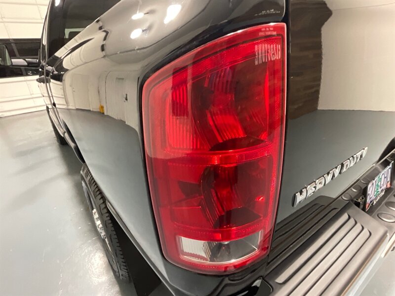 2006 Dodge Ram 2500 Laramie 4X4 5.7L V8 /1-OWNER / 65K MILES / Leather Heated Seats / ZERO RUST - Photo 29 - Gladstone, OR 97027