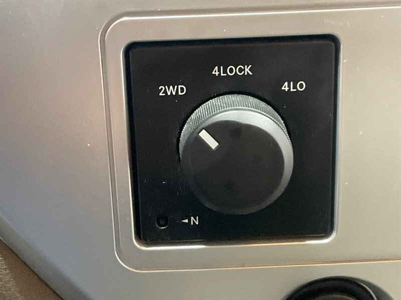 2006 Dodge Ram 2500 Laramie 4X4 5.7L V8 /1-OWNER / 65K MILES / Leather Heated Seats / ZERO RUST - Photo 20 - Gladstone, OR 97027