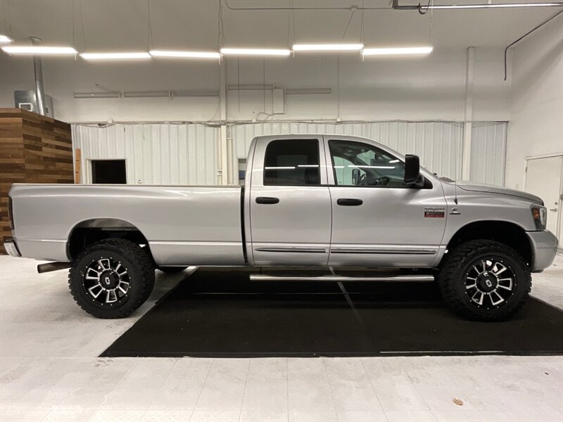 2009 Dodge Ram 2500 Laramie 4X4 / 6.7L CUMMINS DIESEL / LIFTED LIFTED  / BRAND NEW 35 " MUD TIRES & 20 " WHEELS / RUST FREE / Leather & Heated Seats / LONG BED - Photo 4 - Gladstone, OR 97027