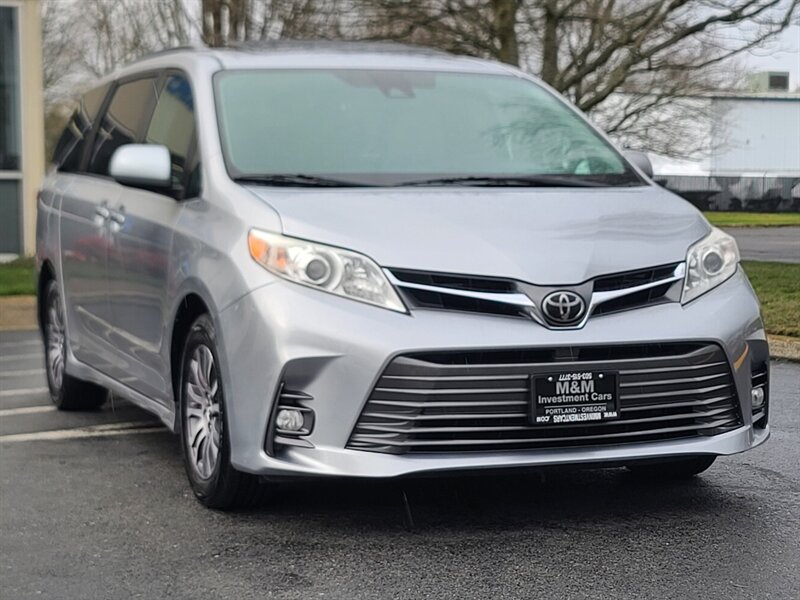 2018 Toyota Sienna XLE Minivan / 8-Passenger / Leather / Fully Loaded  / Blind Spot / Radar Cruise / Lane Departure / Moon Roof - Photo 2 - Portland, OR 97217