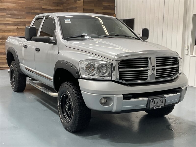 2006 Dodge Ram 2500 Laramie 4X4 / 5.9L CUMMINS DIESEL / Leather Heated / SHORT BED / Spray in Bed liner / LOCAL w. ZERO RUST - Photo 2 - Gladstone, OR 97027