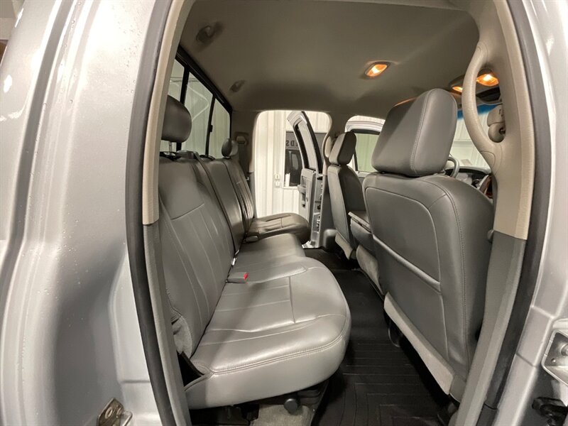 2006 Dodge Ram 2500 Laramie 4X4 / 5.9L CUMMINS DIESEL / Leather Heated / SHORT BED / Spray in Bed liner / LOCAL w. ZERO RUST - Photo 13 - Gladstone, OR 97027