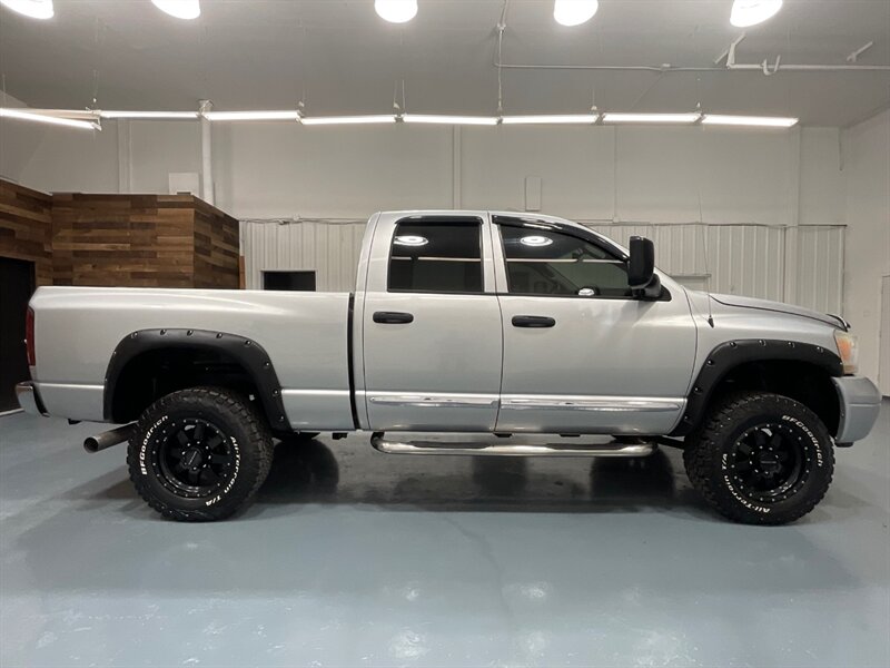 2006 Dodge Ram 2500 Laramie Quad Cab 4X4 / 5.9L DIESEL /Leather Heated / SHORT BED / LEVELED w. BF GOODRICH TIRES & RACELINE BLACK WHEELS / ZERO RUST - Photo 4 - Gladstone, OR 97027