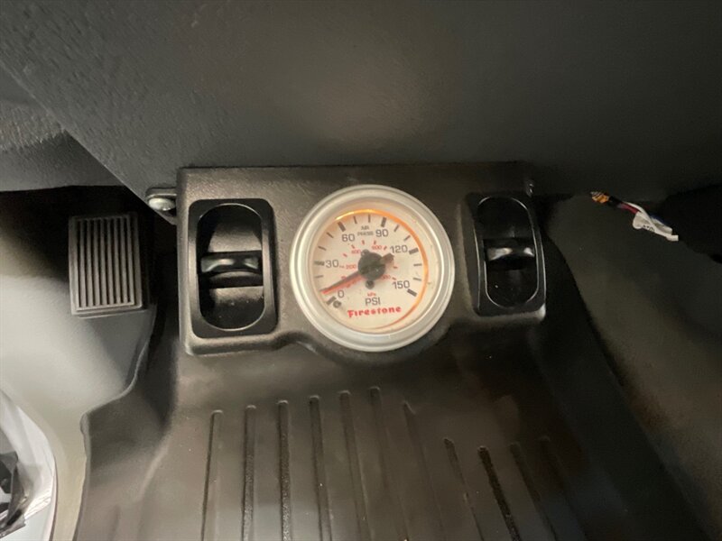 2006 Dodge Ram 2500 Laramie 4X4 / 5.9L CUMMINS DIESEL / Leather Heated / SHORT BED / Spray in Bed liner / LOCAL w. ZERO RUST - Photo 19 - Gladstone, OR 97027