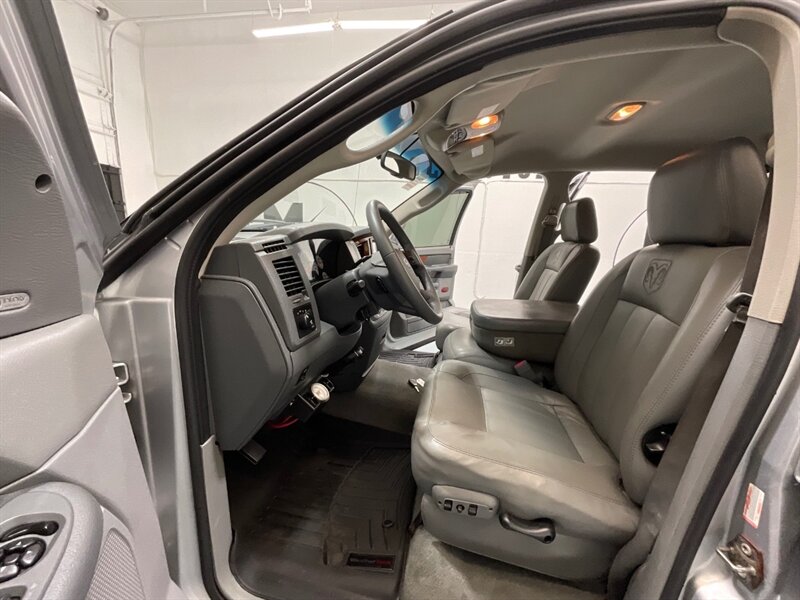 2006 Dodge Ram 2500 Laramie 4X4 / 5.9L CUMMINS DIESEL / Leather Heated / SHORT BED / Spray in Bed liner / LOCAL w. ZERO RUST - Photo 41 - Gladstone, OR 97027