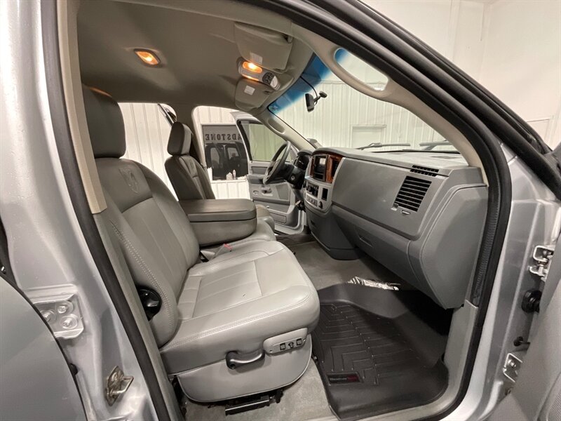 2006 Dodge Ram 2500 Laramie 4X4 / 5.9L CUMMINS DIESEL / Leather Heated / SHORT BED / Spray in Bed liner / LOCAL w. ZERO RUST - Photo 14 - Gladstone, OR 97027