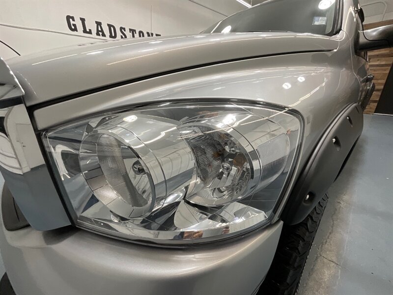 2006 Dodge Ram 2500 Laramie 4X4 / 5.9L CUMMINS DIESEL / Leather Heated / SHORT BED / Spray in Bed liner / LOCAL w. ZERO RUST - Photo 26 - Gladstone, OR 97027