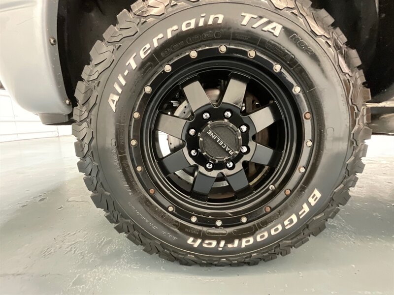 2006 Dodge Ram 2500 Laramie 4X4 / 5.9L CUMMINS DIESEL / Leather Heated / SHORT BED / Spray in Bed liner / LOCAL w. ZERO RUST - Photo 22 - Gladstone, OR 97027