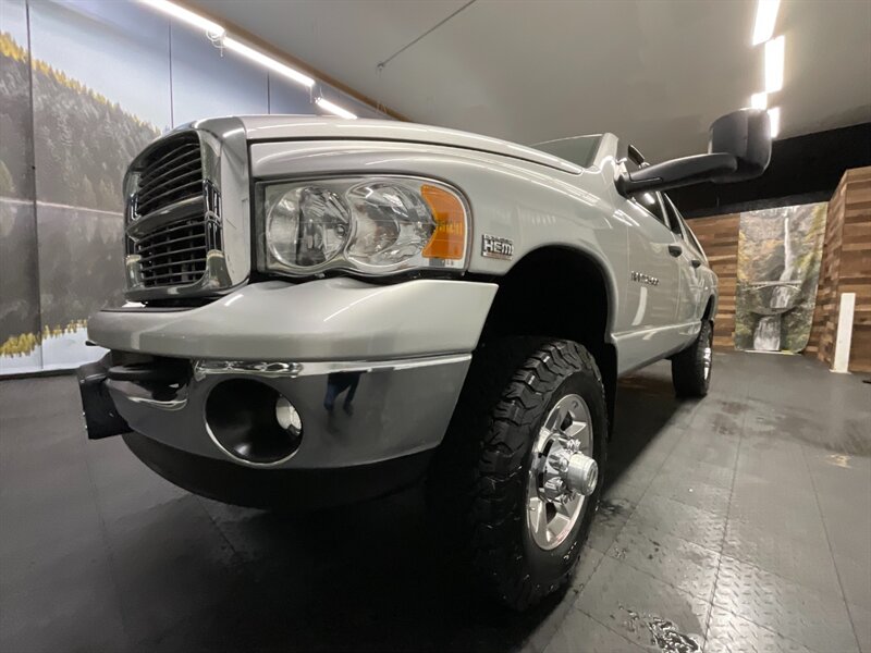 2004 Dodge Ram 2500 SLT Quad Cab 4X4 / 5.7L HEMI / 5-SPEED MANUAL  LOCAL TRUCK / RUST FREE / RARE TRUCK / SHARP & CLEAN !!! - Photo 9 - Gladstone, OR 97027